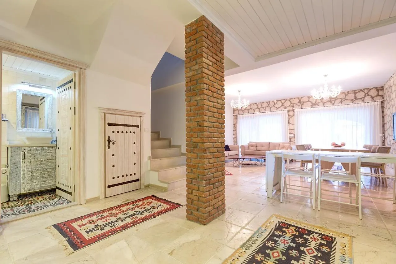 Alaroof Hotel Alacati