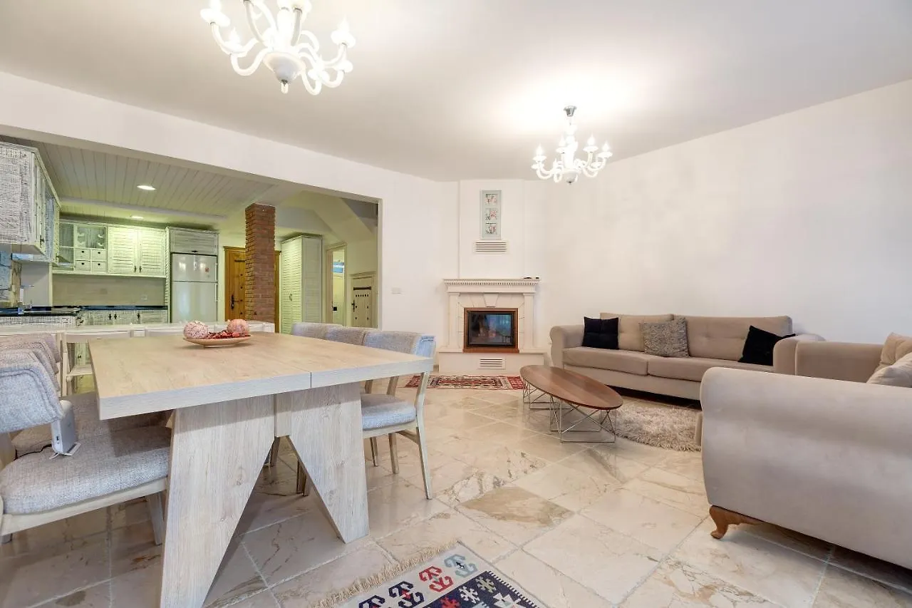 Alaroof Hotel Alacati