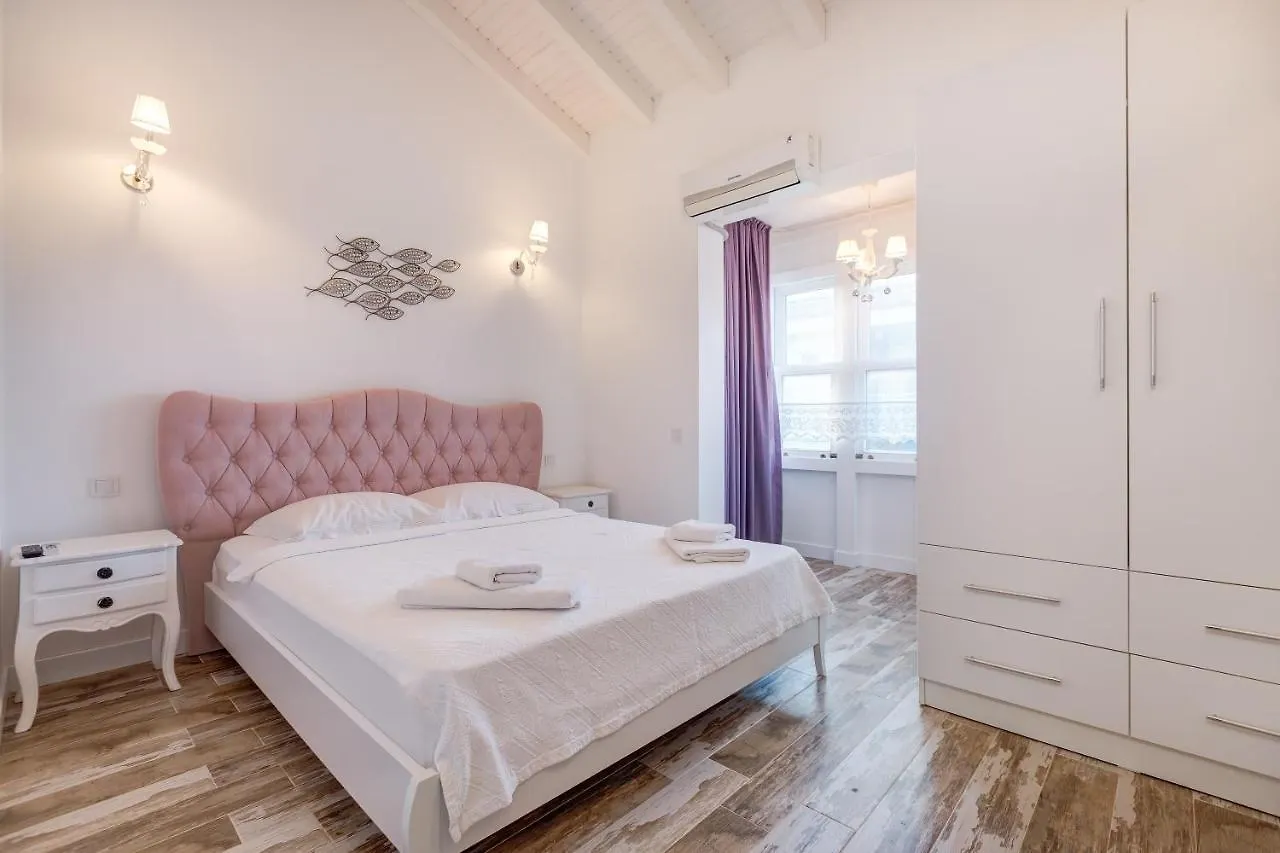 Alaroof Hotel Alacati